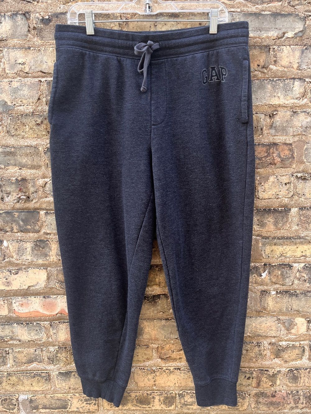 GAP Men's Jogger Sweatpants Charcoal Gray Lounge Recycled Size Large